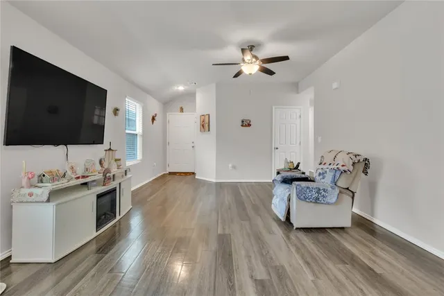 Photo 6 — 11625 Jude Way, Yukon, OK 73099