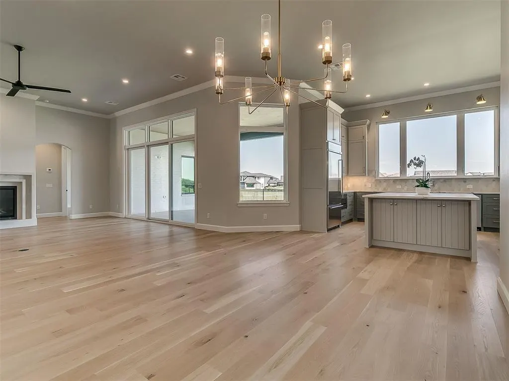Photo 7 — 14809 St Pierre Drive, Oklahoma City, OK 73142