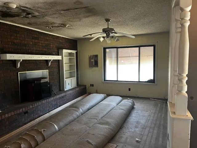 Photo 4 — 12 W Grant Street, Agra, OK 74824