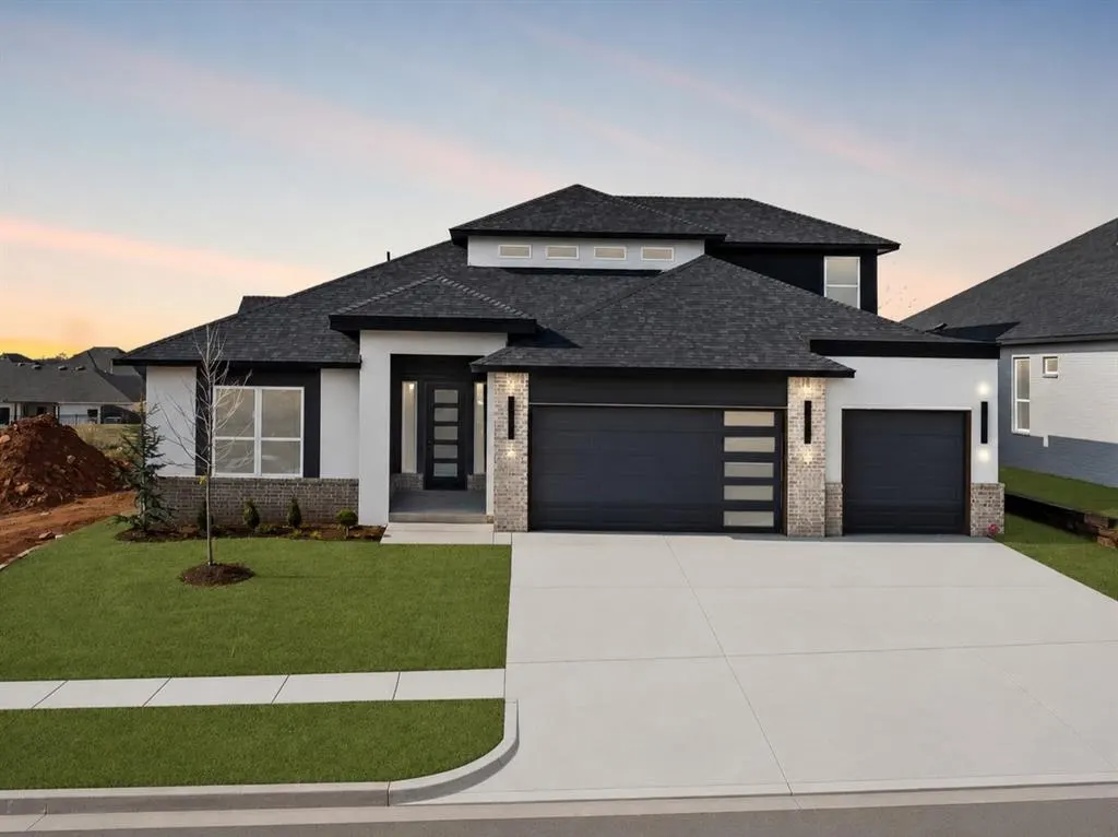 Photo 2 — 15609 Egerton Place, Edmond, OK 73013