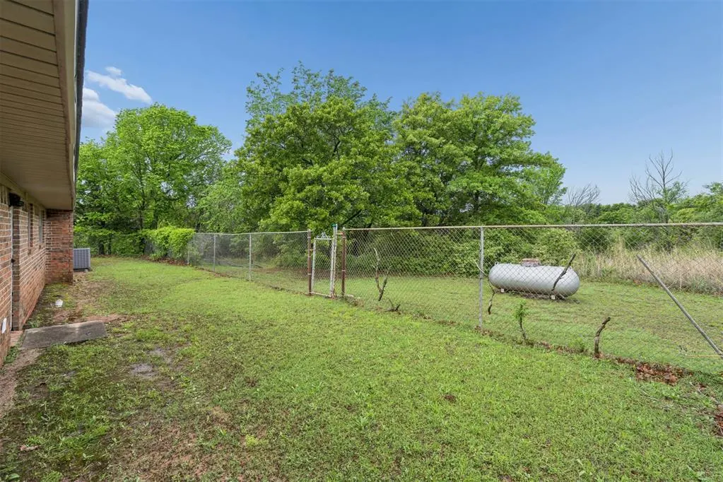 Photo 46 — 13979 State Highway 76, Lindsay, OK 73052