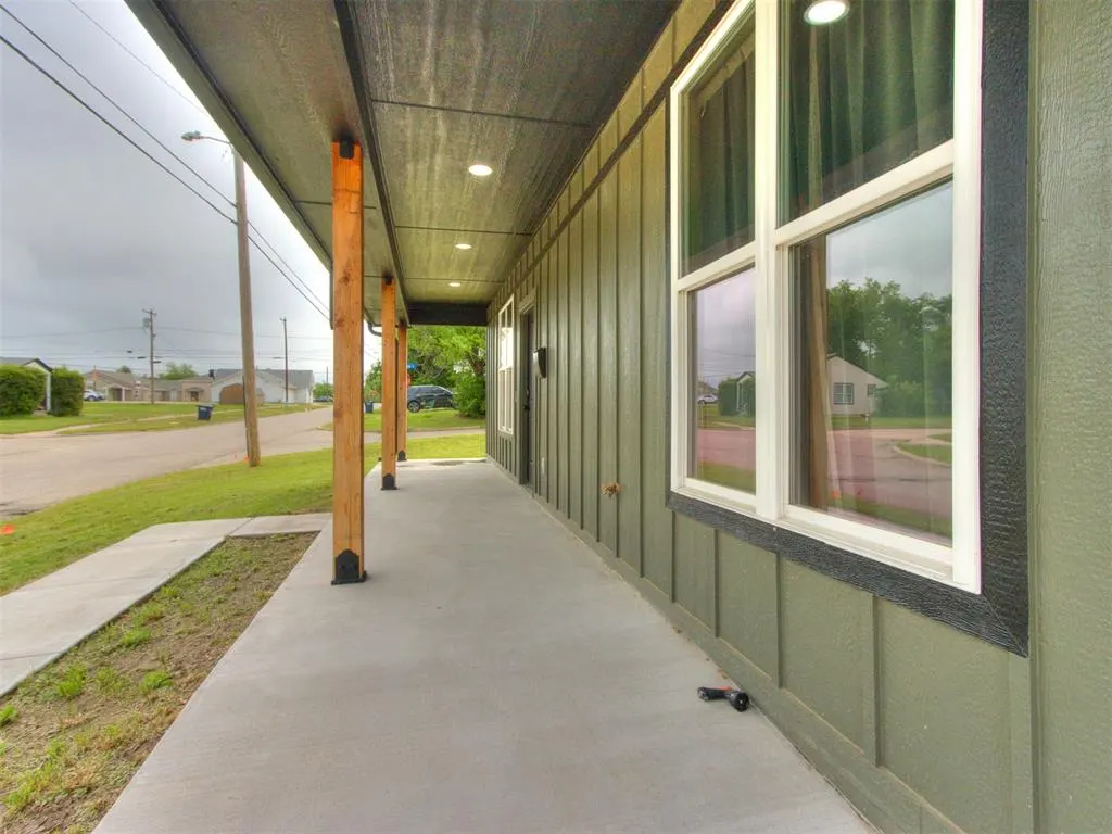 Photo 4 — 605 W Franklin Street, Shawnee, OK 74804