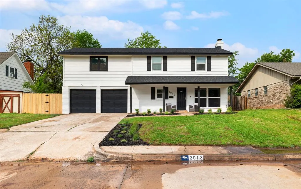 Photo 2 — 2912 Willow Creek Drive, Norman, OK 73071