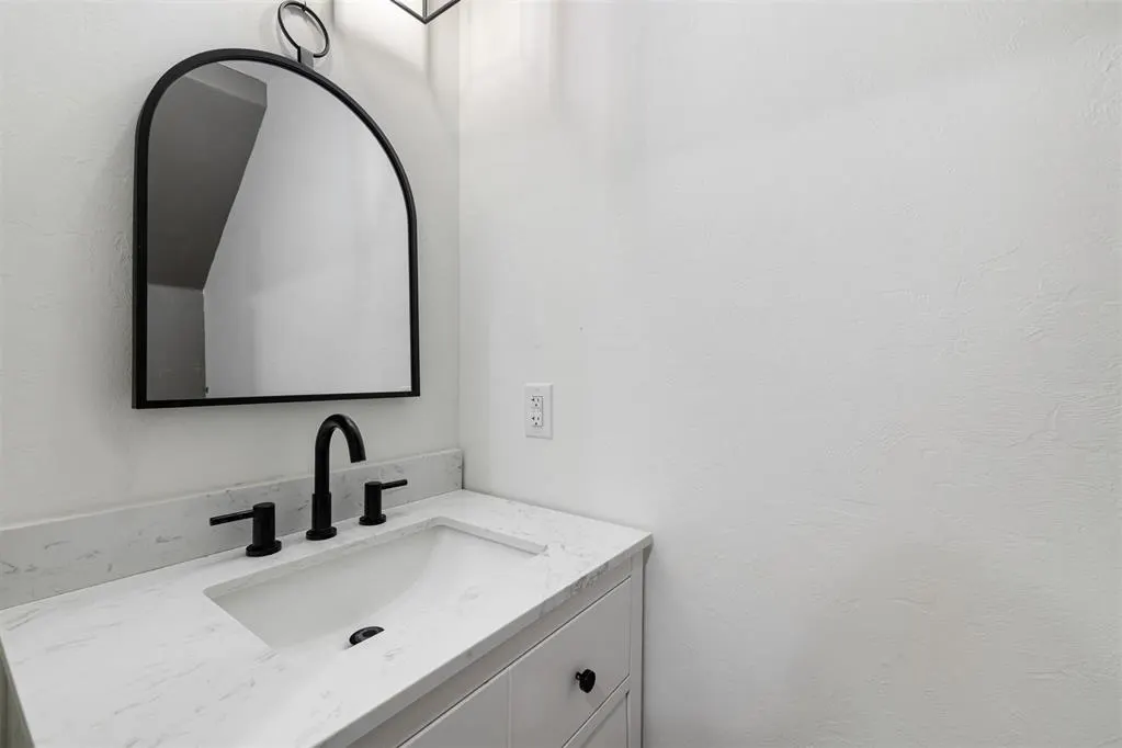 Photo 15 — 2912 Willow Creek Drive, Norman, OK 73071