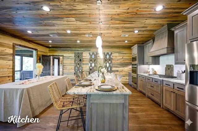 Photo 3 — 1700 Pine Hills Road, Broken Bow, OK 74728