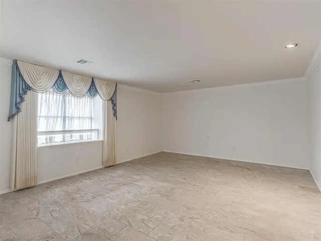 Photo 6 — 508 E Main St, Tuttle, OK 73089
