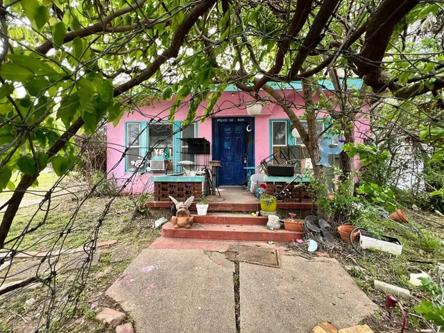 Front exterior — 111 H Street, Ardmore, OK 73401