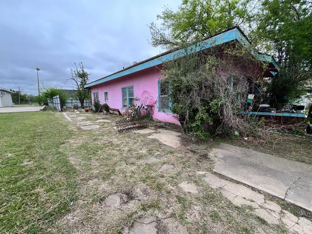 Photo 33 — 111 H Street, Ardmore, OK 73401