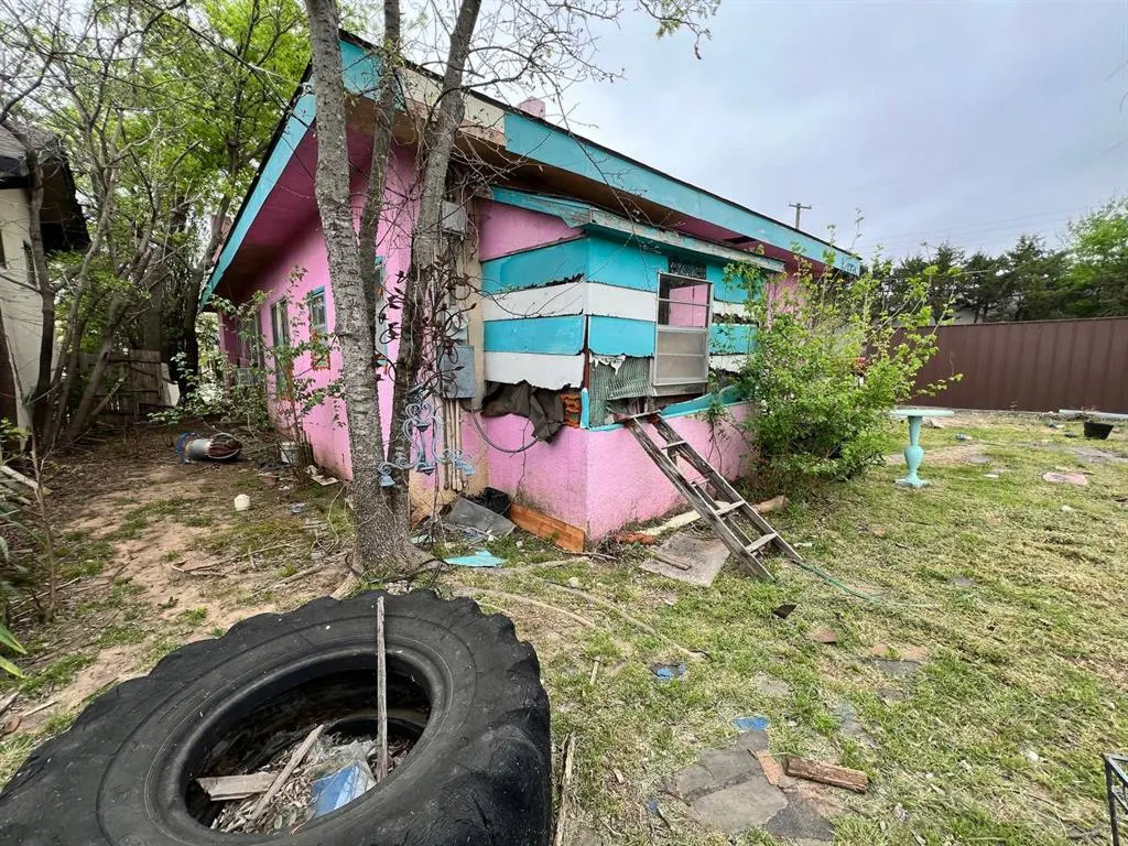 Photo 37 — 111 H Street, Ardmore, OK 73401