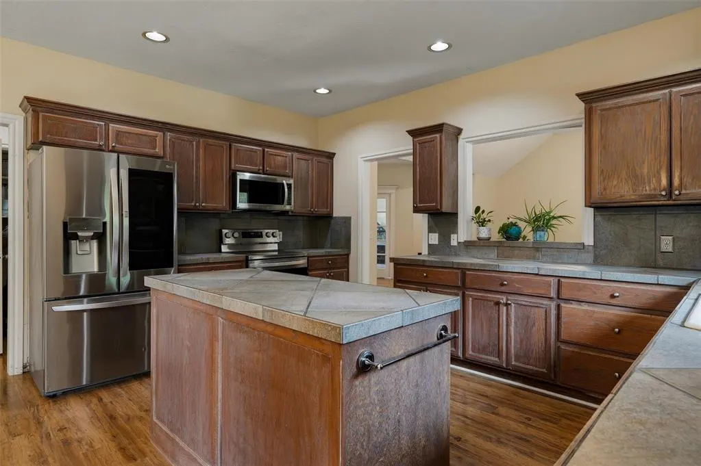 Photo 14 — 10000 Hunters Way, Edmond, OK 73034