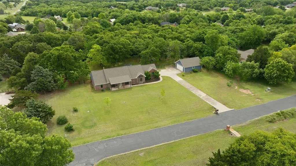 Photo 38 — 10000 Hunters Way, Edmond, OK 73034