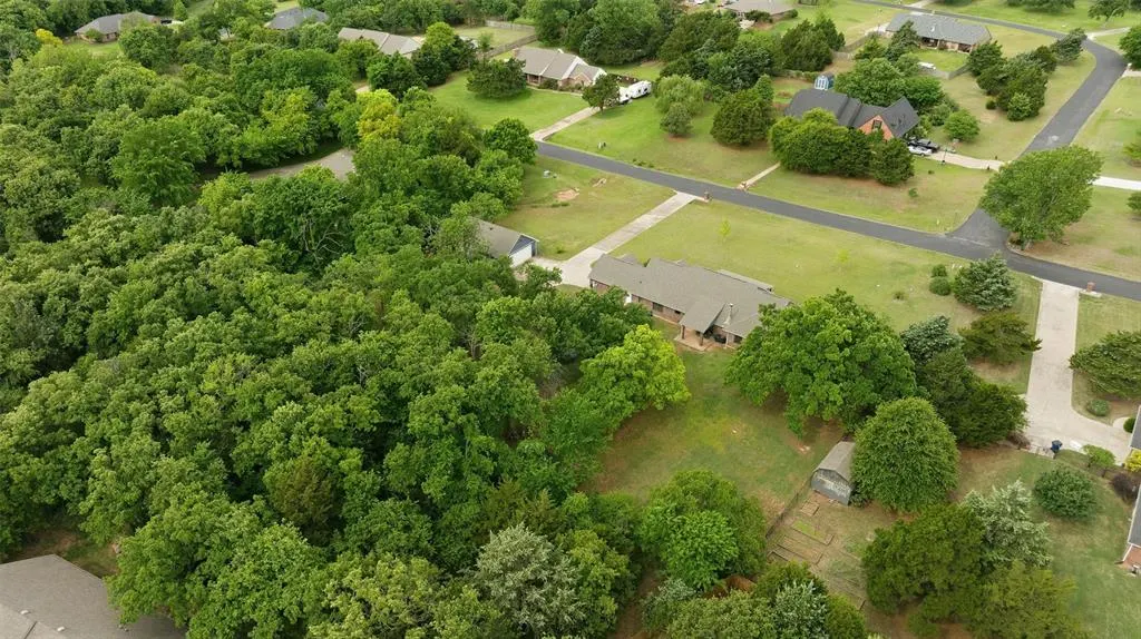 Photo 40 — 10000 Hunters Way, Edmond, OK 73034