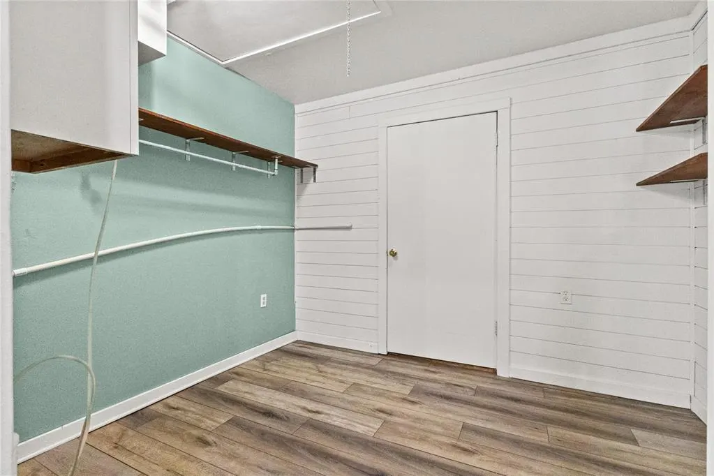 Photo 9 — 609 W 10th Street, Cordell, OK 73632