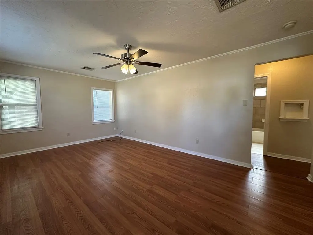 Photo 2 — 110 Dale Street, Norman, OK 73069