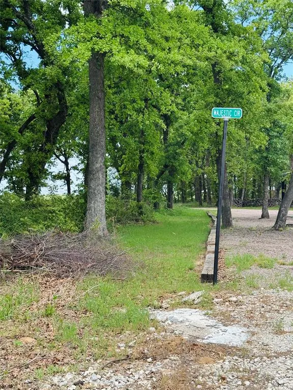 Photo 3 — Majestic Circle, Kingston, OK 73439