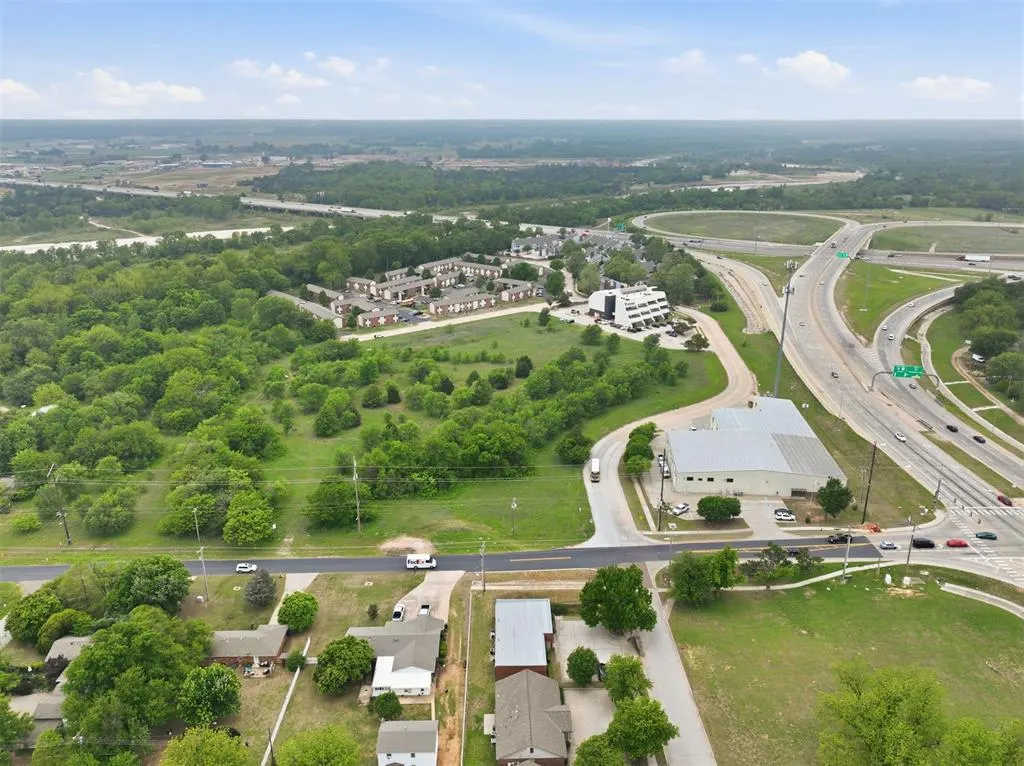 Photo 9 — 1 SW Van Buren Street, Norman, OK 73072