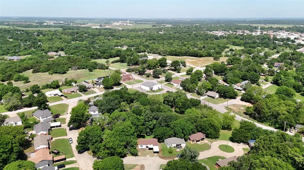 Photo 17 — Address unavailable, Pauls Valley, OK 73075