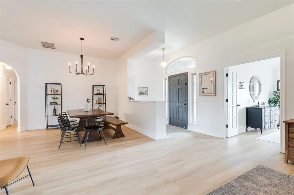 Photo 4 — 1621 NW 163rd Street, Edmond, OK 73013