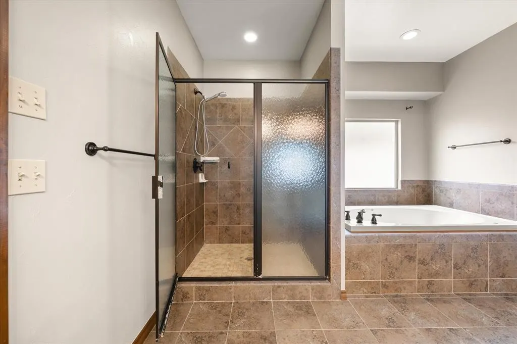 Photo 26 — 525 Celtic Court, Edmond, OK 73025