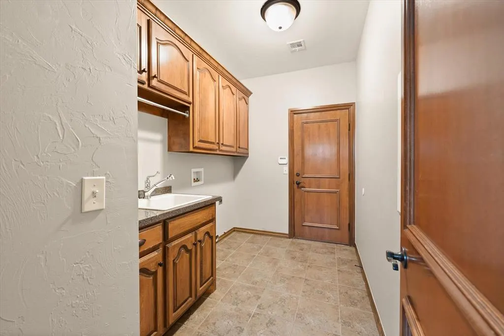 Photo 37 — 525 Celtic Court, Edmond, OK 73025