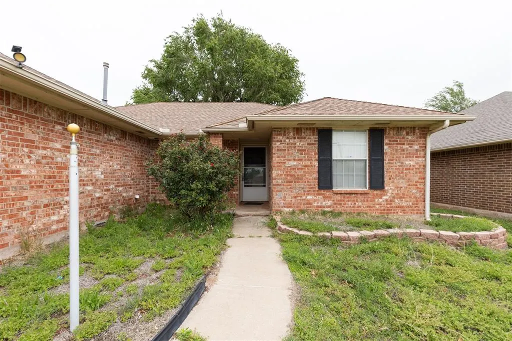 Photo 5 — 9123 Orange Drive, Oklahoma City, OK 73130