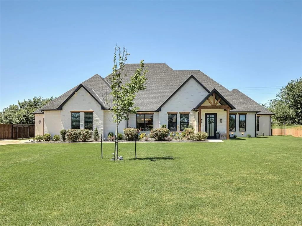 Front exterior — 10609 Quail Reserve Road, Oklahoma City, OK 73173