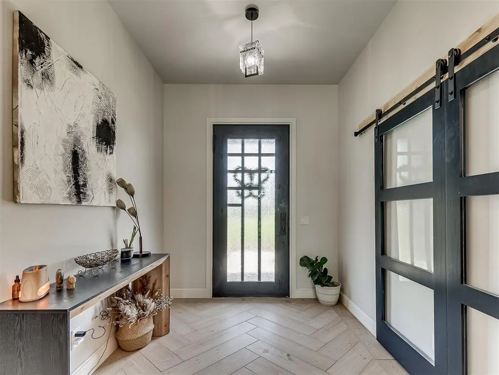 Photo 6 — 10609 Quail Reserve Road, Oklahoma City, OK 73173