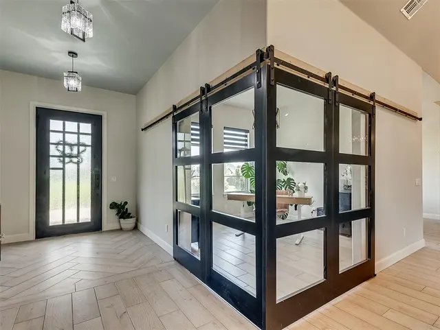 Photo 7 — 10609 Quail Reserve Road, Oklahoma City, OK 73173