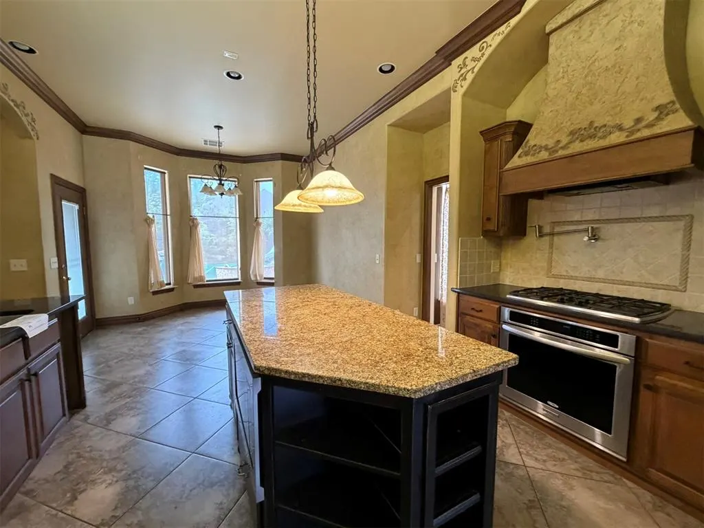 Photo 6 — 2704 SW 136th Street, Oklahoma City, OK 73170