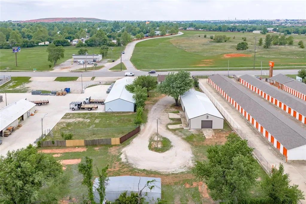 Photo 4 — 2127 SE 44th Street, Oklahoma City, OK 73129