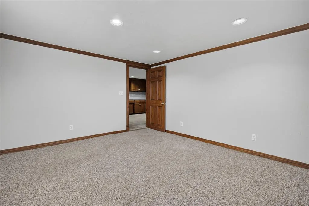 Photo 11 — 2127 SE 44th Street, Oklahoma City, OK 73129