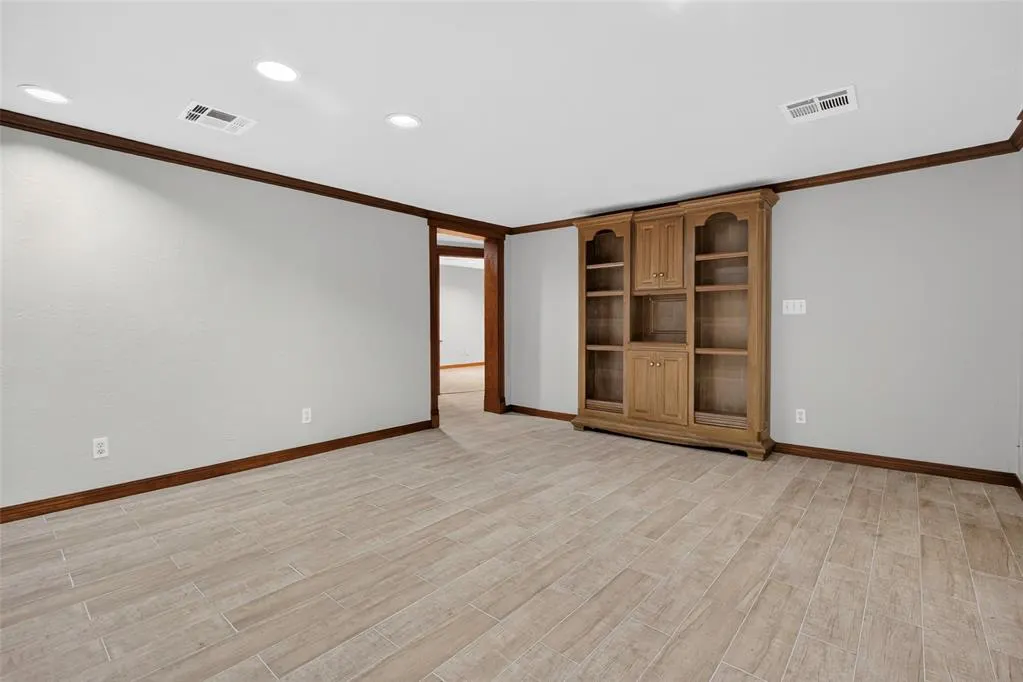 Photo 13 — 2127 SE 44th Street, Oklahoma City, OK 73129