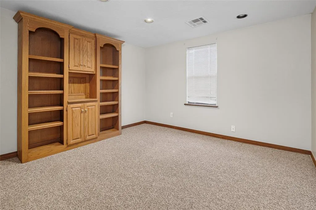 Photo 14 — 2127 SE 44th Street, Oklahoma City, OK 73129