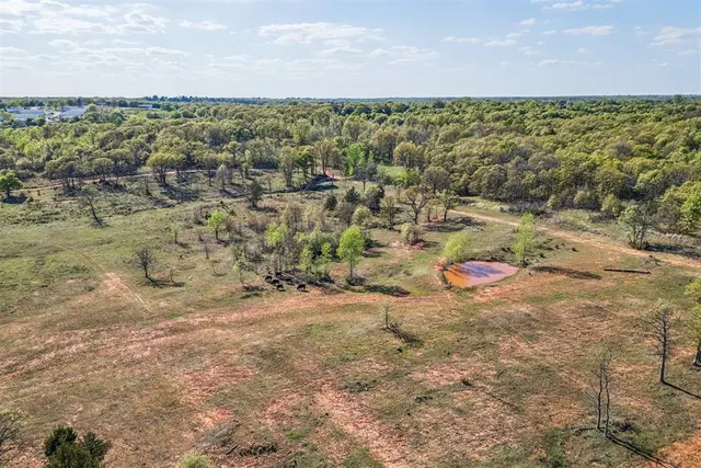 Photo 4 — 6695 120TH Street, Slaughterville, OK 73068