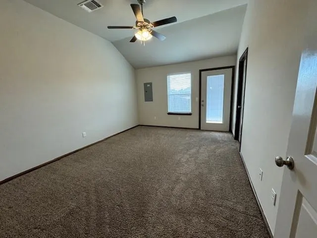 Photo 13 — 9721 SW 23rd Street, Oklahoma City, OK 73128