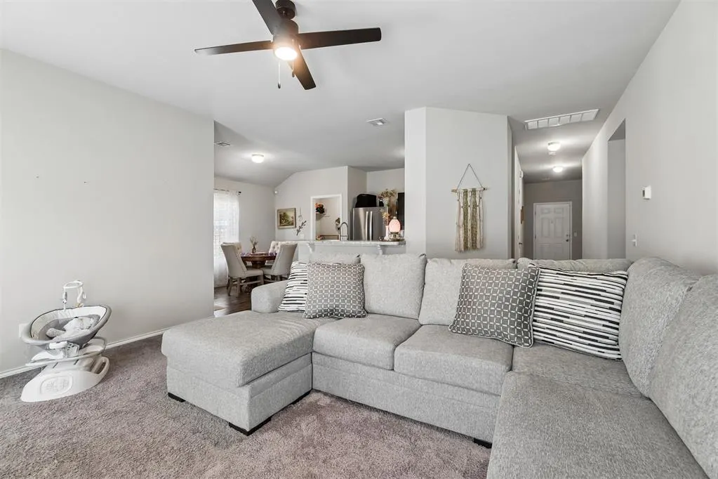 Photo 4 — 10440 NW 17th Street, Oklahoma City, OK 73127