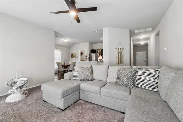 Photo 4 — 10440 NW 17th Street, Oklahoma City, OK 73127