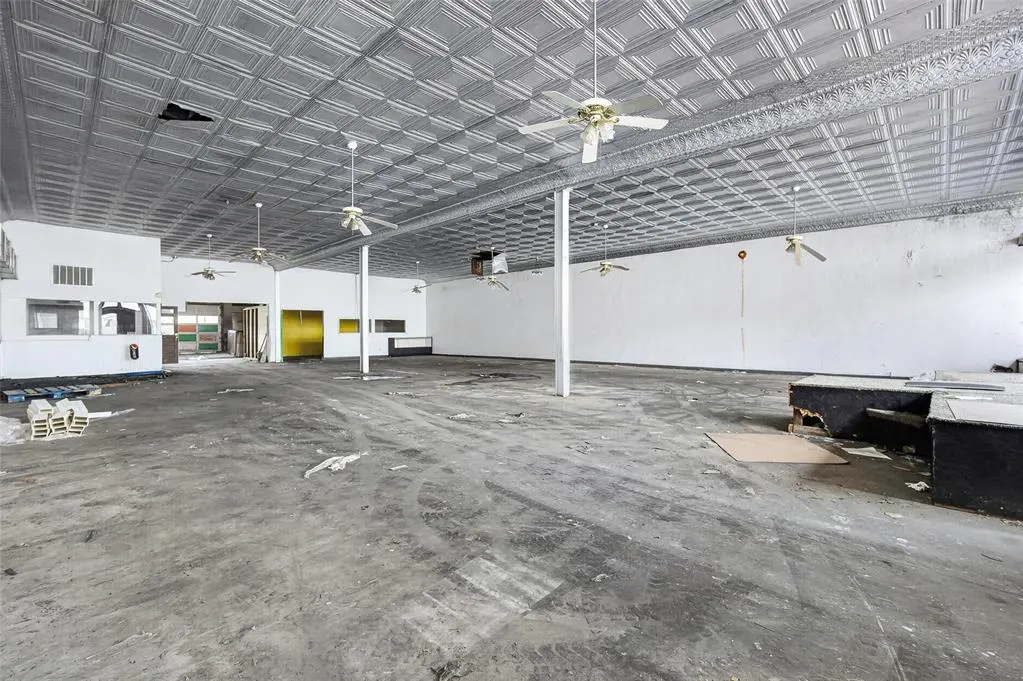 Photo 10 — 8 E Main Street, Carnegie, OK 73015