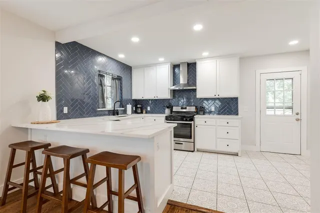 Photo 3 — 2237 NW 30th Street, Oklahoma City, OK 73112
