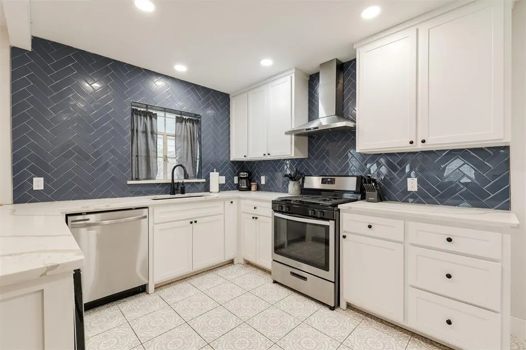 Photo 9 — 2237 NW 30th Street, Oklahoma City, OK 73112