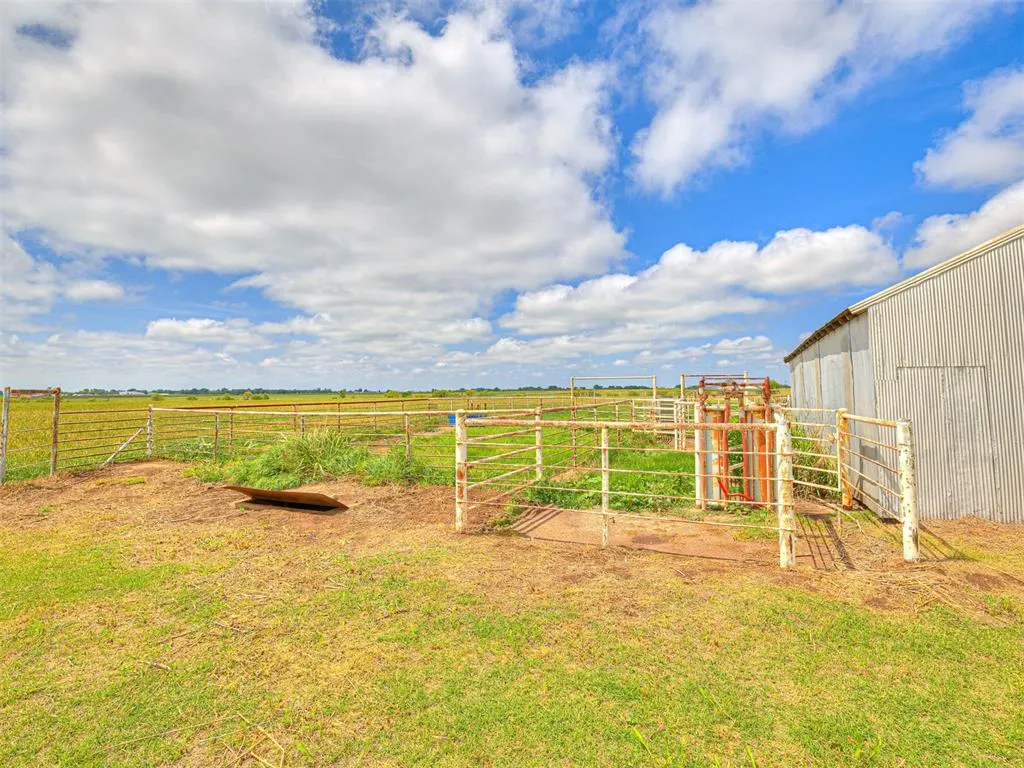 Photo 36 — 13320 E 770 Road, Kingfisher, OK 73750