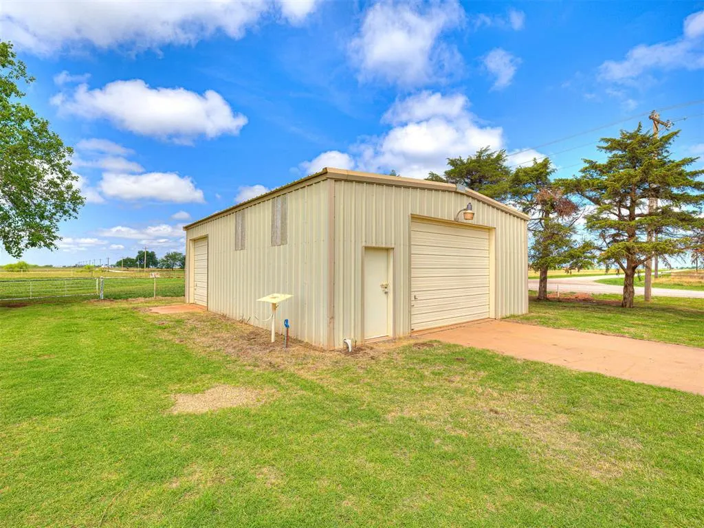 Photo 39 — 13320 E 770 Road, Kingfisher, OK 73750