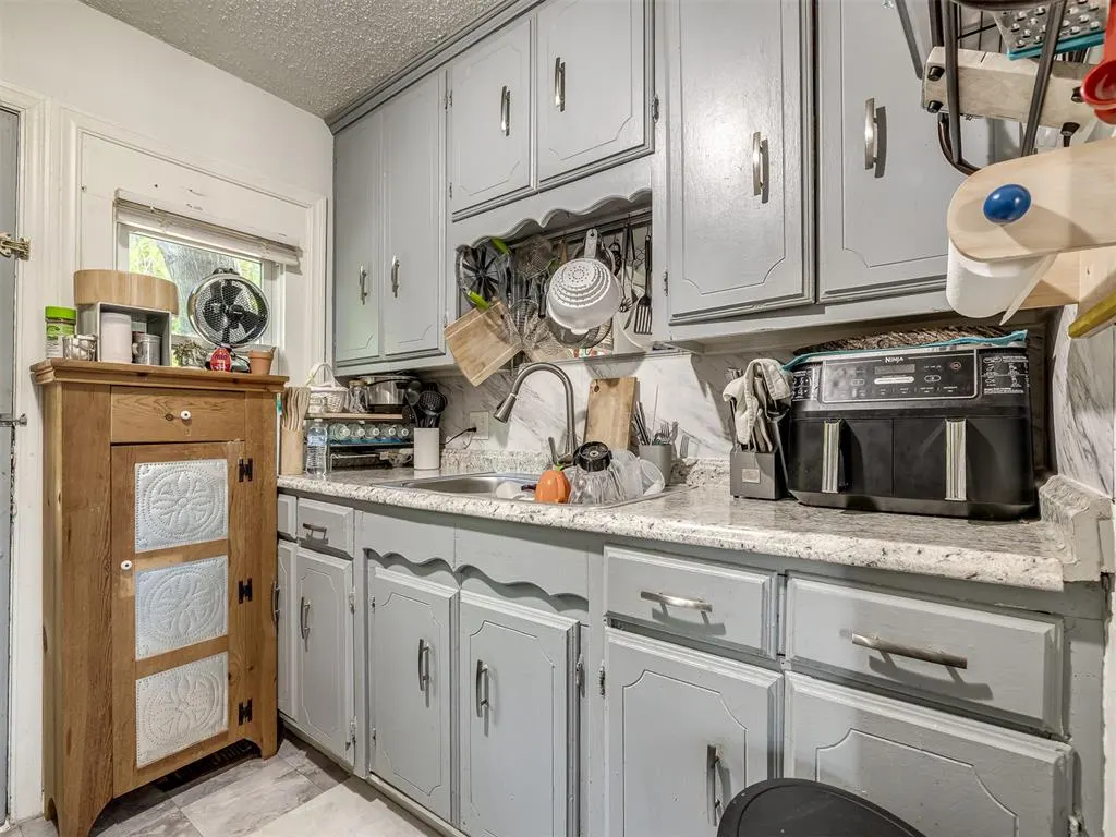 Photo 14 — 3737 NW 26th Street, Oklahoma City, OK 73107