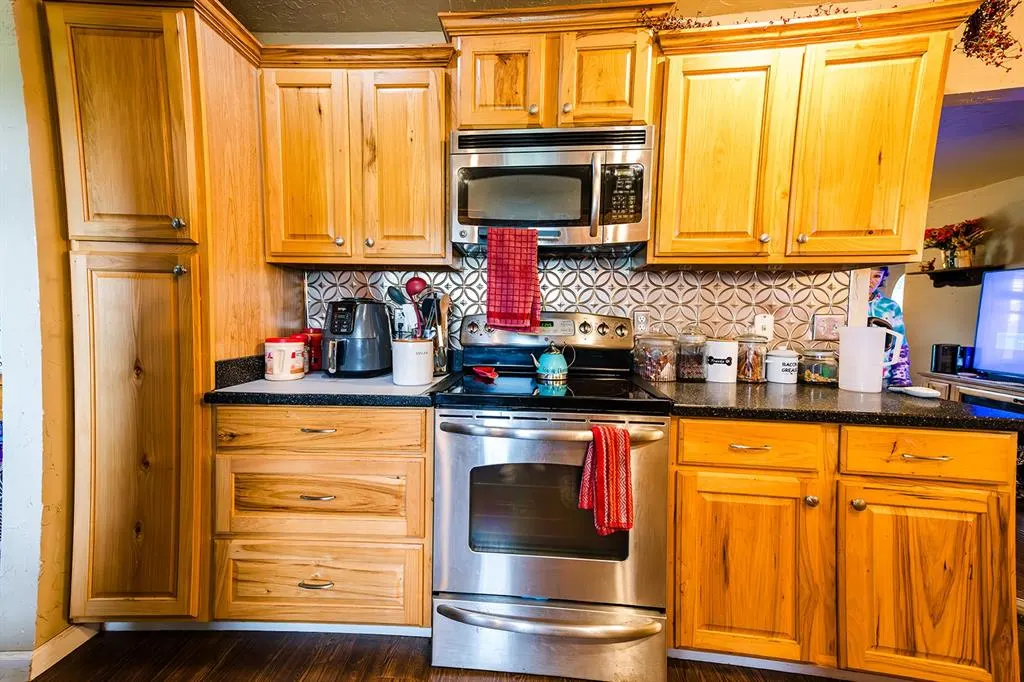 Photo 3 — 40535 E County Road 1640, Wynnewood, OK 73098