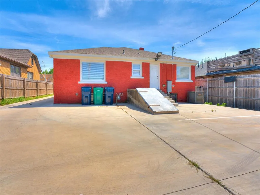 Photo 5 — 1929 NW 23rd Street, Oklahoma City, OK 73106