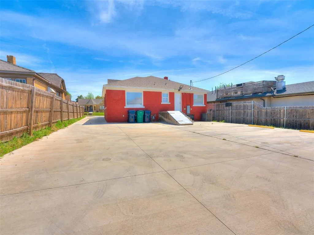 Photo 6 — 1929 NW 23rd Street, Oklahoma City, OK 73106
