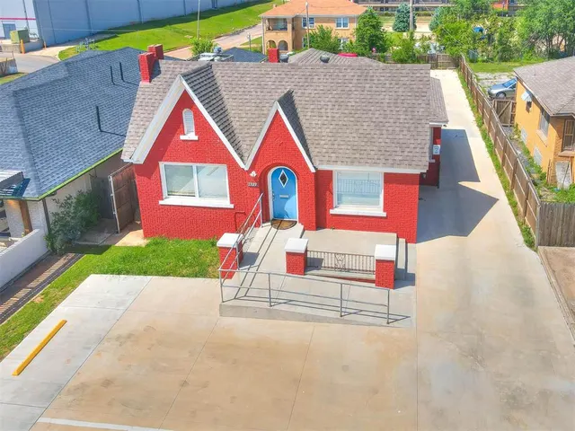 Photo 7 — 1929 NW 23rd Street, Oklahoma City, OK 73106
