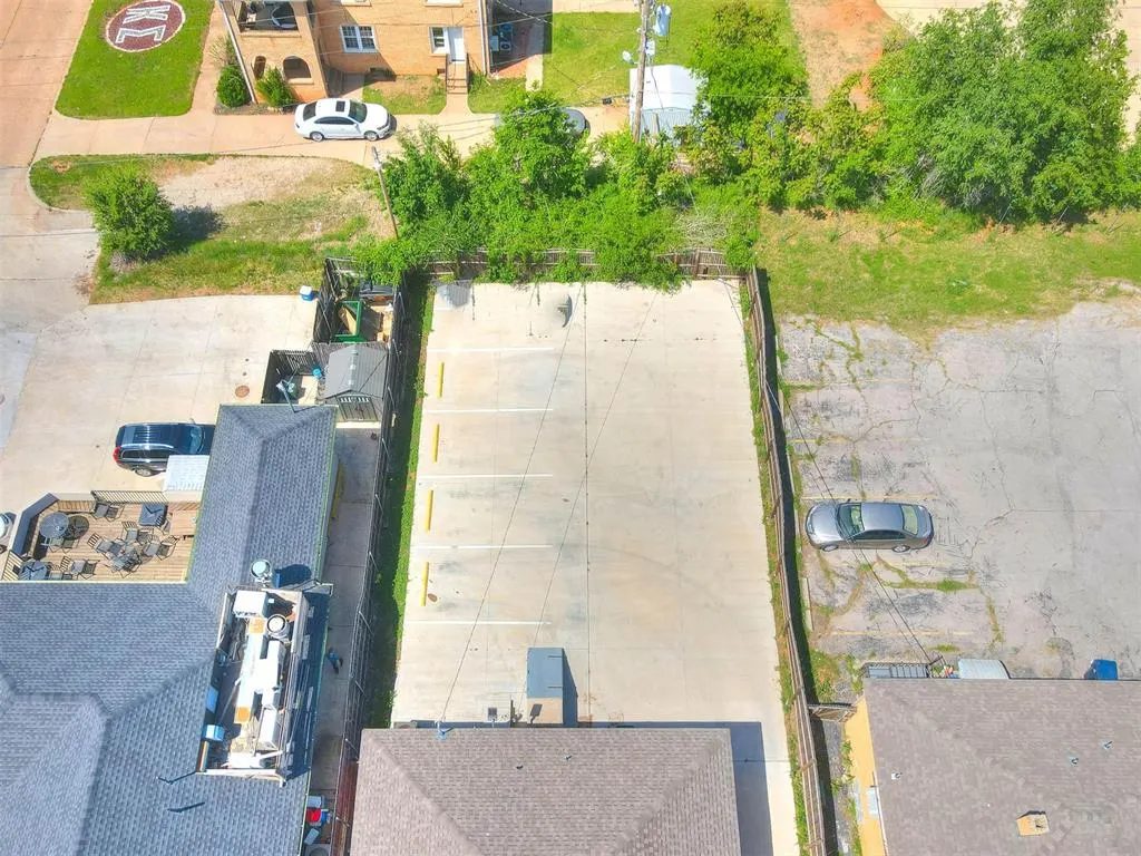 Photo 13 — 1929 NW 23rd Street, Oklahoma City, OK 73106