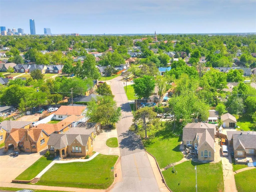 Photo 19 — 1929 NW 23rd Street, Oklahoma City, OK 73106