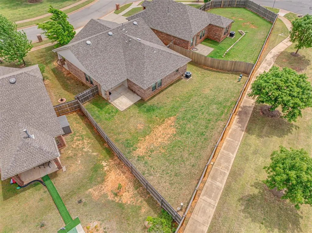 Photo 26 — 3304 Eaglerock Lane, Norman, OK 73069